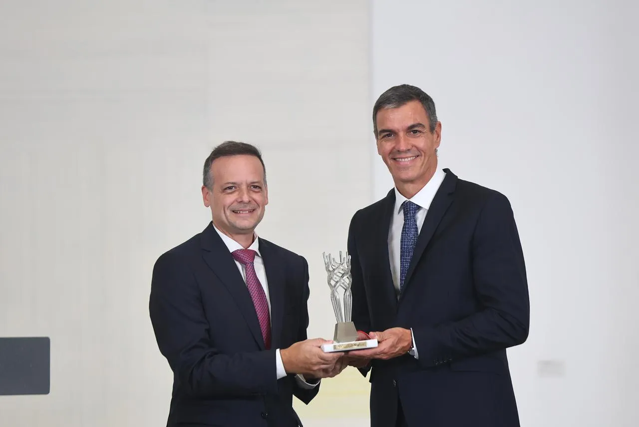 Δήμος Αθηναίων: Στον πρωθυπουργό της Ισπανίας, Πέδρο Σάντσεθ, απονεμήθηκε το Βραβείο Δημοκρατίας της Πόλης των Αθηνών 2026