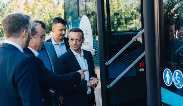 Δήμος Αθηναίων: Σε πιλοτική λειτουργία το Athens Move με τα πρώτα ηλεκτρικά λεωφορεία