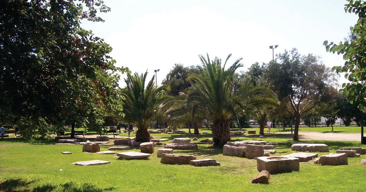 Εκδήλωση με όχληση στην Ακαδημία Πλάτωνος
