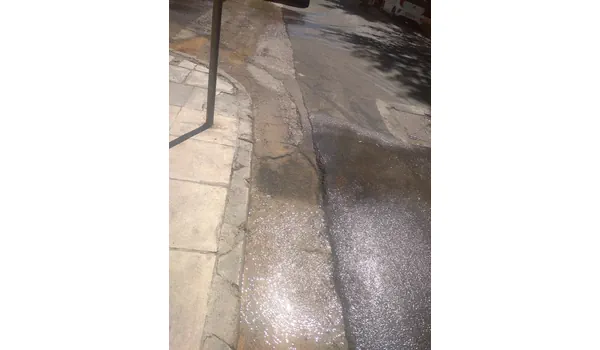 Υπόγειο ποταμάκι νερού στην Αμφιαράου